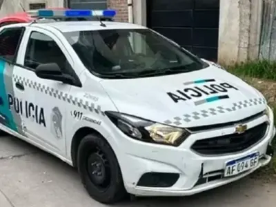 Conmoción en La Plata: un joven policía fue hallado muerto dentro de su auto