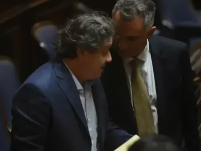 Escándalo libertario: denuncian a Pareja y Kikuchi por "vender" candidaturas en Buenos Aires