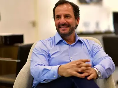 Sujarchuk enfrenta cuestionamientos en Escobar por intervenir en un esquema donde también tendría intereses propios
