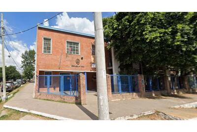 Escándalo: un alumno de 17 años baleó a un compañero dentro del baño de una escuela en La Matanza