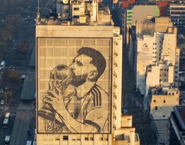 García Moritán quiere sacar a Evita de la 9 de Julio y reemplazarla por Lionel Messi