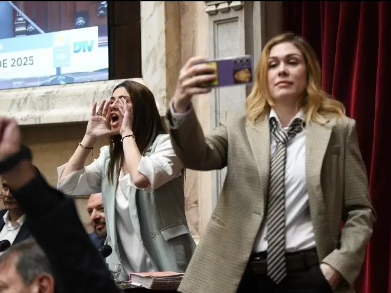 Elecciones | Lilia Lemoine protagonizó un tenso cruce con periodistas tras votar