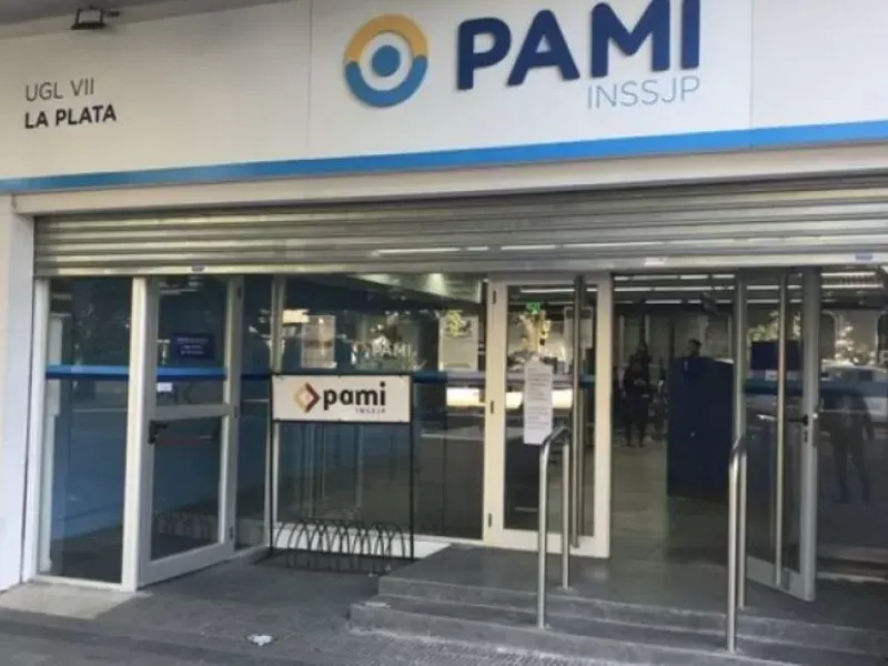 Ruidazo en PAMI La Plata: 300 días sin aumento salarial y el ajuste se hace escuchar