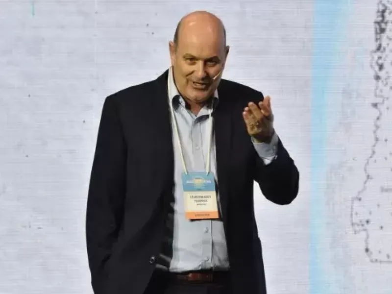 El ministro Federico Sturzenegger declaró un aumento patrimonial de $969 millones en un año