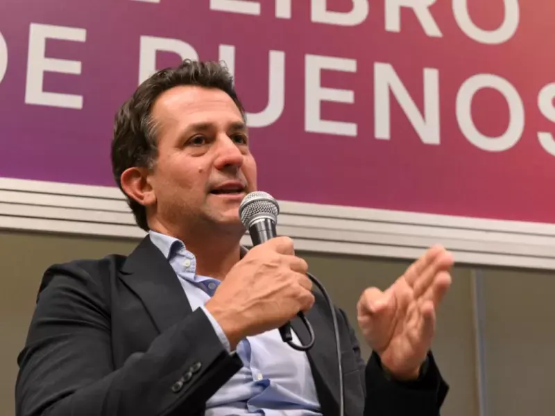 Gribaudo presentó "Democracia Algorítmica", su libro sobre IA