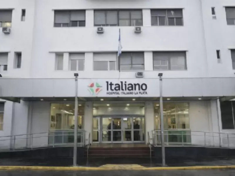 Escándalo en el Hospital Italiano: denuncian sueldos impagos y pagos en cuotas al personal de salud