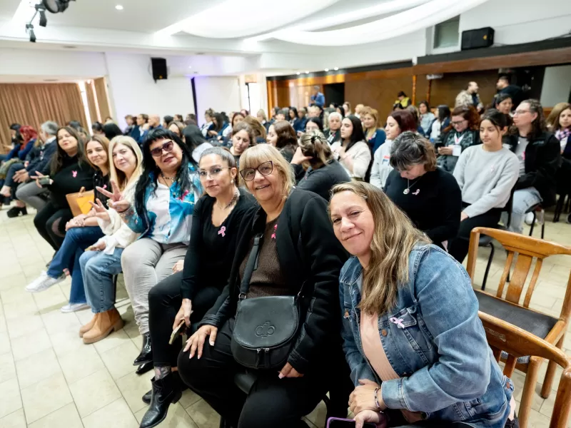 El SEOCA se sumó a la campaña Octubre Rosa y realizó una charla sobre la prevención del cáncer de mama