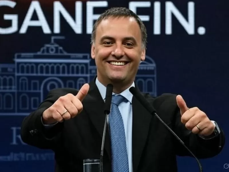 Elecciones porteñas: Adorni encabeza los cómputos, con Santoro siguiéndolo de cerca y Lospennato tercera