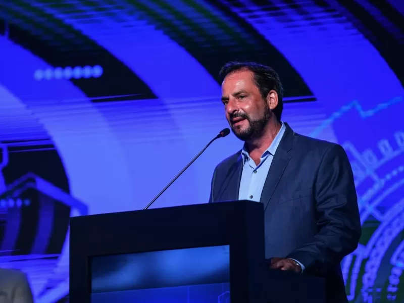 Ariel Sujarchuk: “El gobierno nacional está ejecutando un verdadero industricidio en la Argentina”