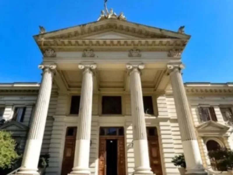 Nuevo esc&aacute;ndalo en la Legislatura bonaerense: denuncian abuso sexual, acoso y amenazas dentro del Senado