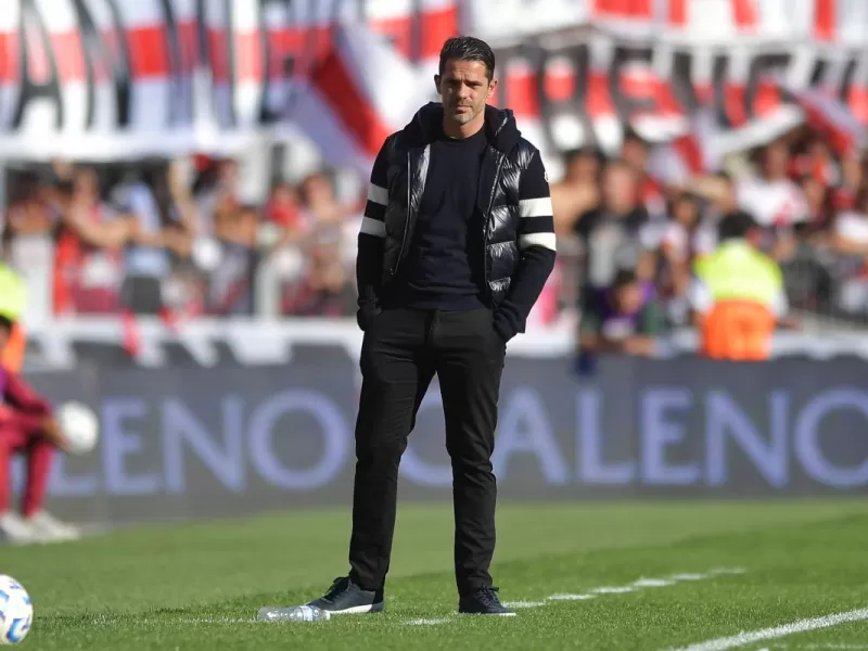 Riquelme echó a Fernando Gago y Boca se quedó sin entrenador tras el Superclásico