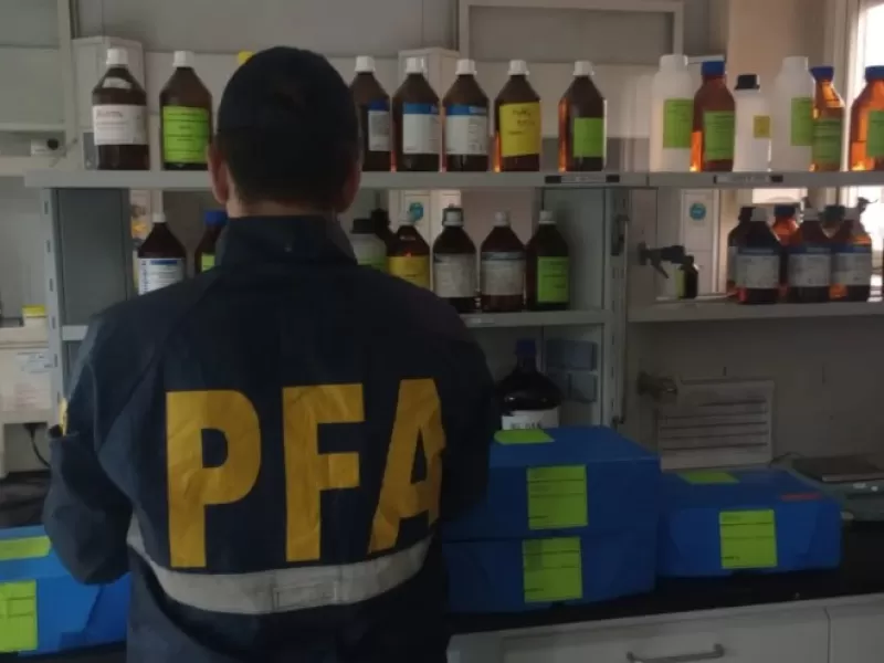 Allanaron cinco empresas por el caso del fentanilo contaminado que dejó 15 muertos en La Plata