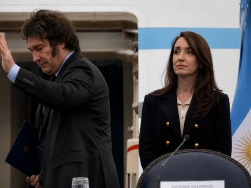 Milei se va otra vez de gira, deja a Victoria Villarruel de adorno y podr&iacute;a faltar al acto del 9 de julio