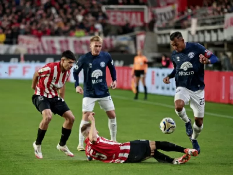 VIDEO | Estudiantes venció 2-1 a Independiente Rivadavia y lidera el Clausura
