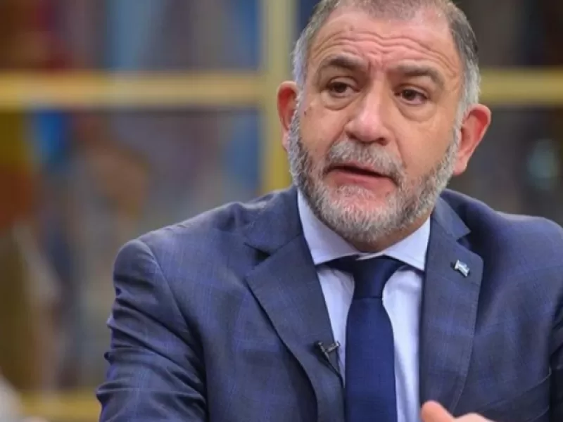 Nepotismo extremo: acusan a Luis Juez de beneficiar a familiares y allegados con cargos p&uacute;blicos