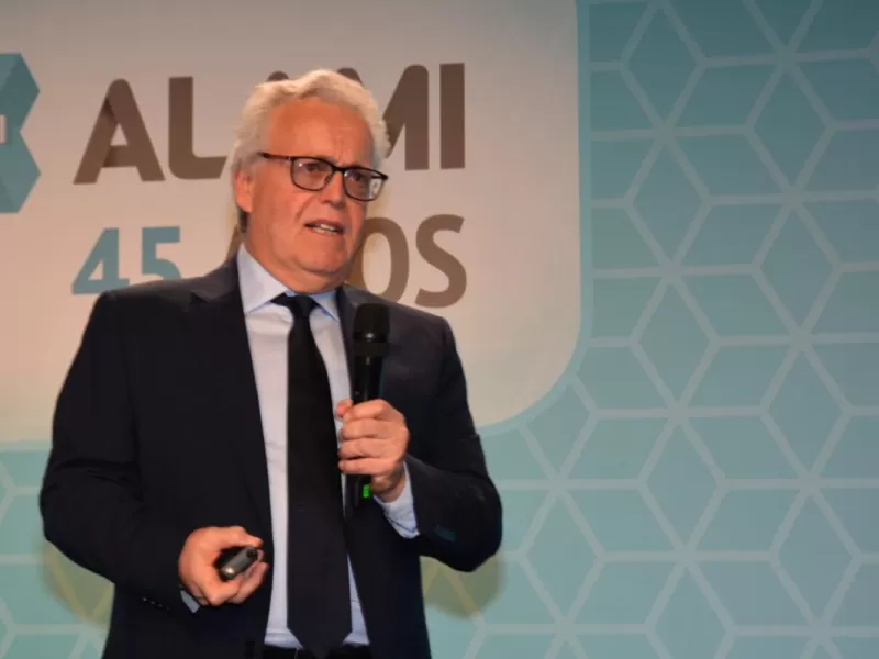 M&aacute;s problemas en el &aacute;rea de Salud: investigan al superintendente por su v&iacute;nculo con firmas offshore en Panam&aacute;