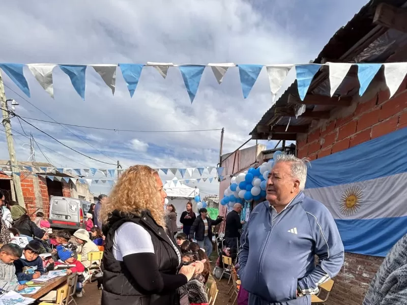 La Matanza: COPEBO realiz&oacute; una jornada solidaria en el barrio La Tosquera de Gonz&aacute;les Cat&aacute;n