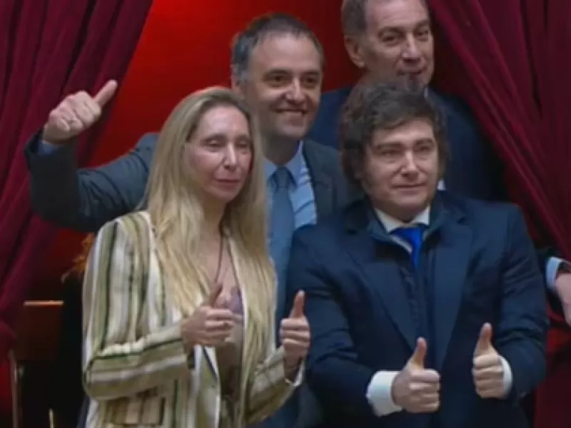 Se pas&oacute; de rosca y se la pudrieron: denunciaron al presidente Milei por impedir el ingreso a acreditados en La Rosada