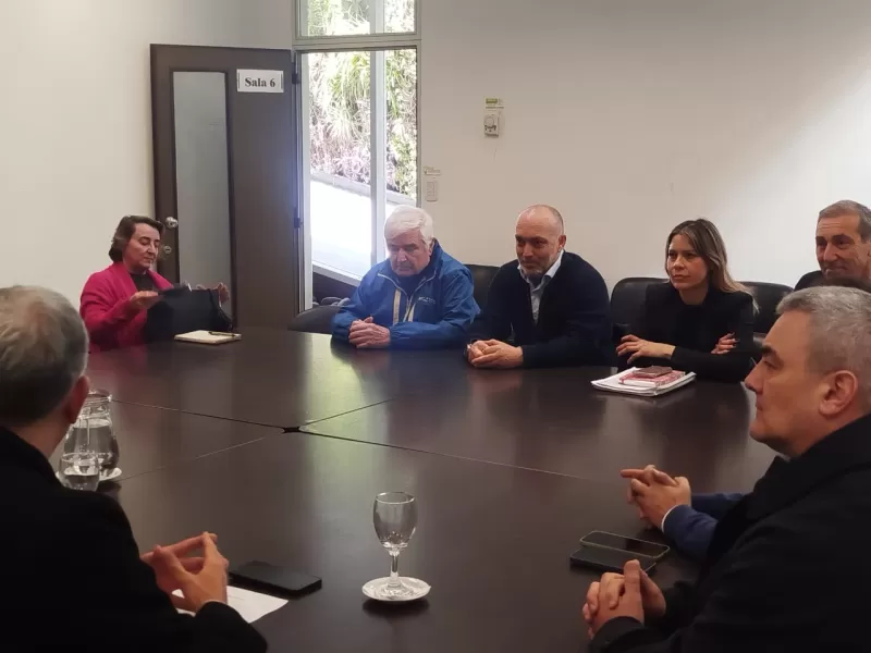 Positiva reunión de CEPBA con diputados para mantener la ley que regula a los Hiper