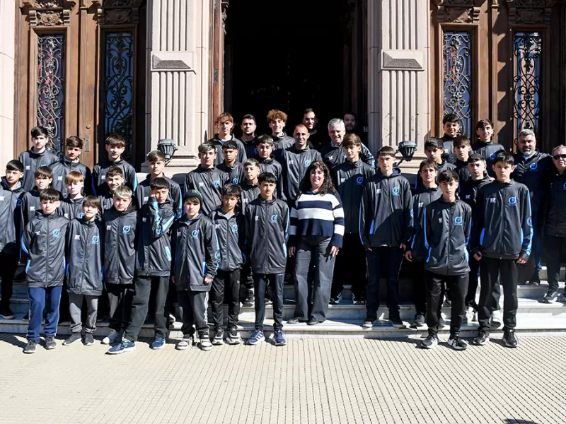 Chivilcoy presentó las camisetas de sus Selecciones Sub-13 y Sub-15