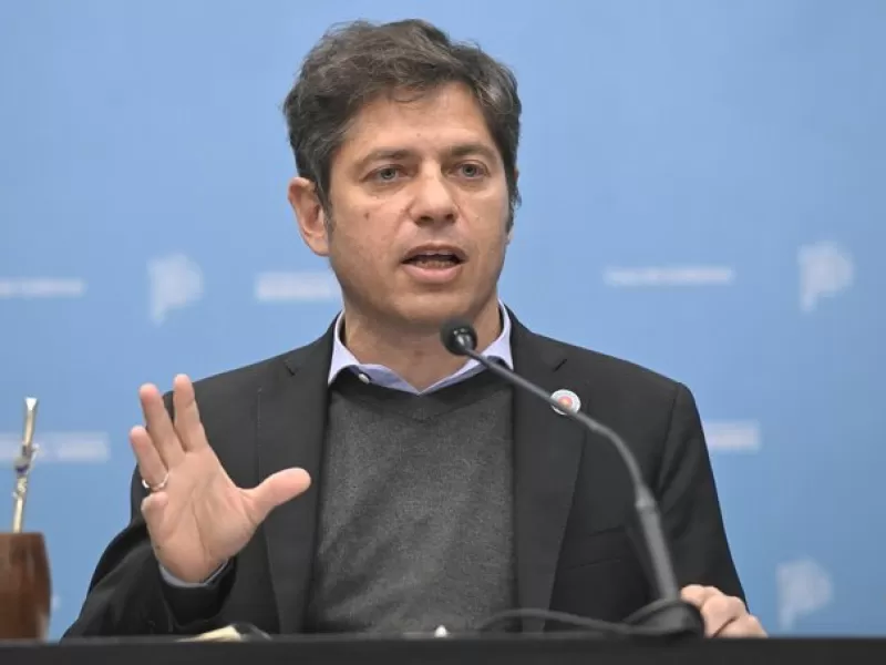 Kicillof acelera su armado presidencial tras reunirse con Massa y M&aacute;ximo Kirchner y apuesta a una PASO