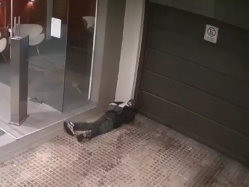 El delito juvenil crece a pasos agigantados en La Plata: banda de menores robó en un edificio de 39 y 16