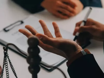 Falsas denuncias podr&iacute;an ser castigadas con hasta 10 a&ntilde;os de c&aacute;rcel: avanza una reforma clave del C&oacute;digo Penal