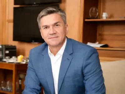 En Chaco, mientras la gente no tiene para comer, Zdero gast&oacute; $6.600 millones en pauta oficial