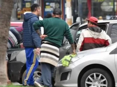 La Matanza, reh&eacute;n de los trapitos: la extorsi&oacute;n crece mientras Espinoza abandona a los vecinos
