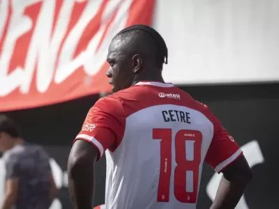 Otro que puede salir: atentos en Estudiantes por Edwuin Cetr&eacute; y Tiago Palacios