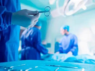 Fue a operarse de una hernia de disco y termin&oacute; muerto: denuncian presunta mala praxis en una cl&iacute;nica de La Plata