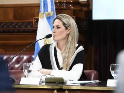 "No se puede evaluar a una persona porque es cu&ntilde;ada de alguien": Carolina Losada defendi&oacute; a la platense Michelli y desafi&oacute; al Gobierno