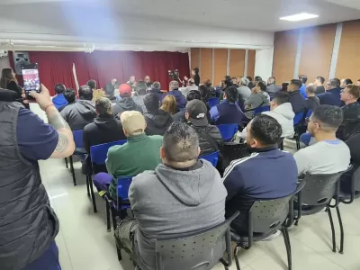 Ledesma encabezó encuentro con delegados de La Matanza y  convocó a militar activamente para Fuerza Patria