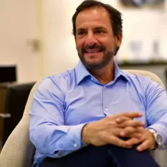 Sujarchuk enfrenta cuestionamientos en Escobar por intervenir en un esquema donde tambi&eacute;n tendr&iacute;a intereses propios