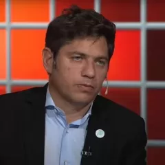 Esc&aacute;ndalo en la Gobernaci&oacute;n: apareci&oacute; desguazado el Peugeot  205 y crecen las preguntas para Kicillof y Agustina Vila