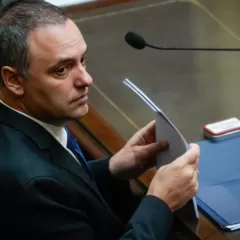 Cuentas bajo la lupa: la Justicia sigue investigando a Manuel Adorni por gastos millonarios que no cierran por ning&uacute;n lado