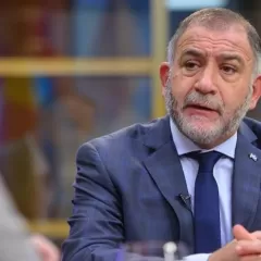 Esc&aacute;ndalo en el Senado: Luis Juez nombr&oacute; asesora a una moza del restaurante