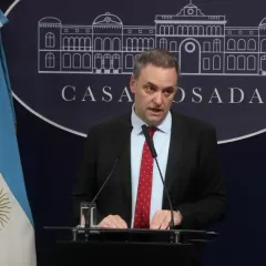Otro esc&aacute;ndalo con Manuel Adorni: pag&oacute; m&aacute;s de US$200 mil por una casa que no ten&iacute;a declarada