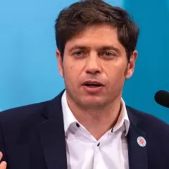 Axel Kicillof destinará más de 8 mil millones de pesos a la compra de pan dulces y turrones para beneficiarios de planes sociales