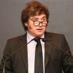 La de hacerse cargo no se la sabe: Javier Milei dijo que la gente se endeuda por culpa de la gesti&oacute;n anterior